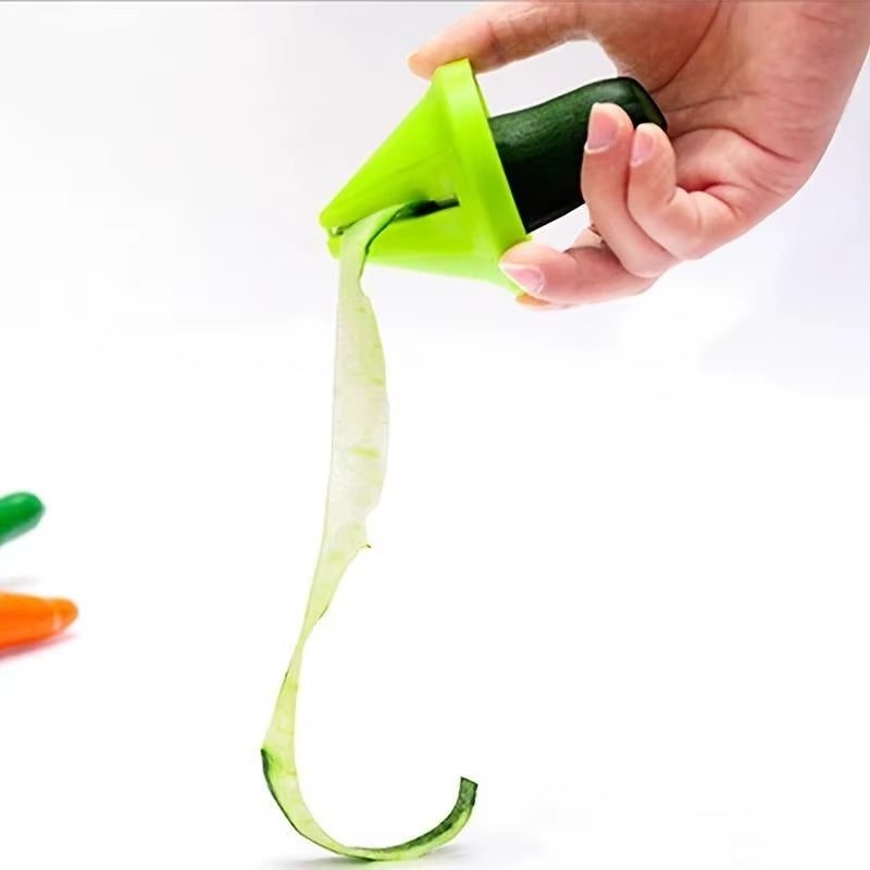 Revolutionary Kitchen Rotating Shredder & Spiral Peeler - Manual Vegetable Slicer for Effortless Grating of Fruits, Potatoes, and Radishes!